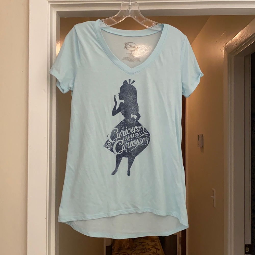 Disney Alice in wonderland tshirt